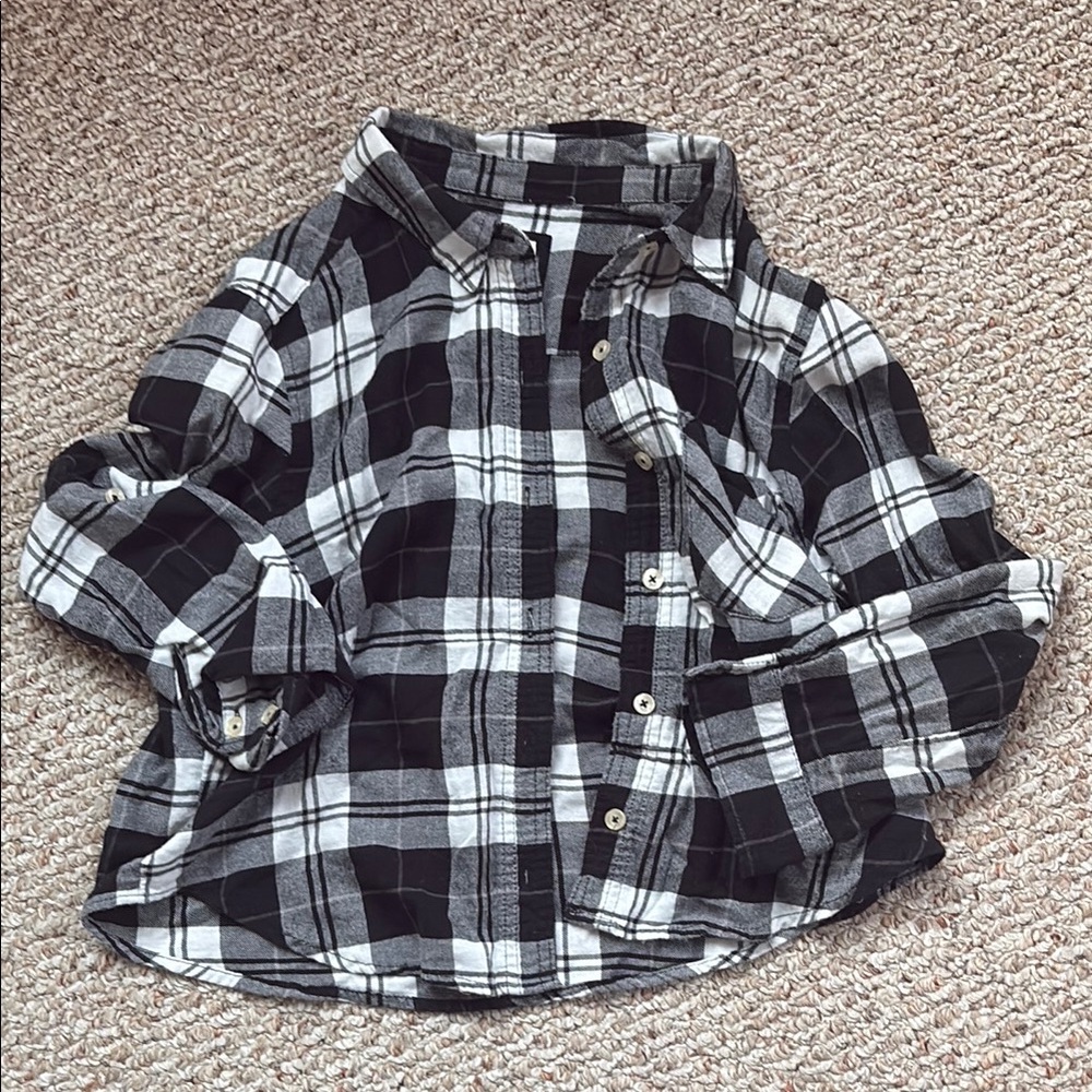 Forever 21 Black and White Button Down Shirt